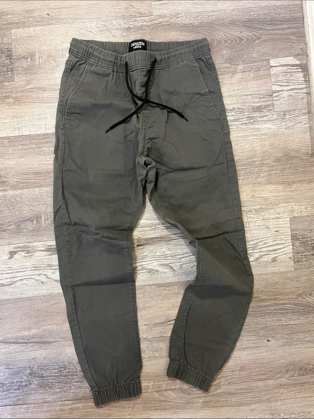 Denizen from Levi's Men's Olive Drawstring Jogger Pants